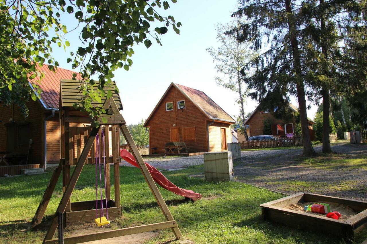 Domki Nad Jeziorem W Karlowicach Karlowice Exterior photo